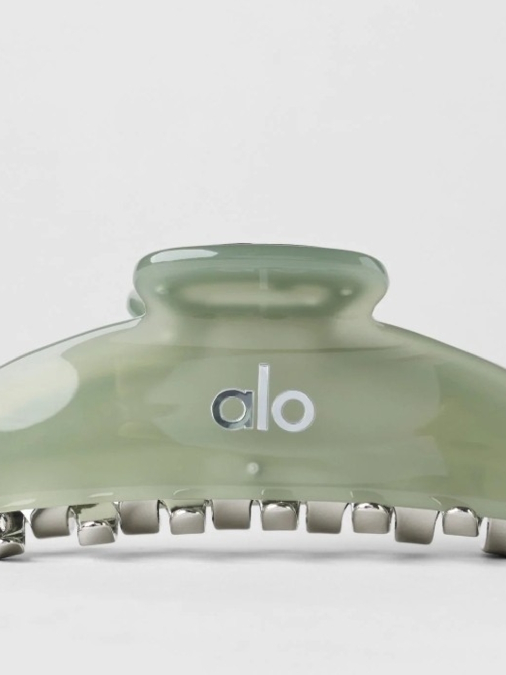 ALO Yoga Dune Grass Hair Clip - Sold Out